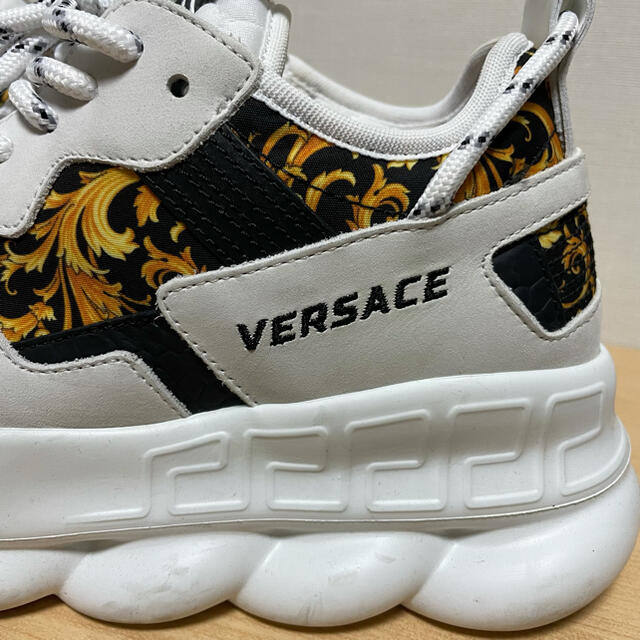 VERSACE(ヴェルサーチ)のヴェルサーチ　Versace スニーカー　レディース レディースの靴/シューズ(スニーカー)の商品写真