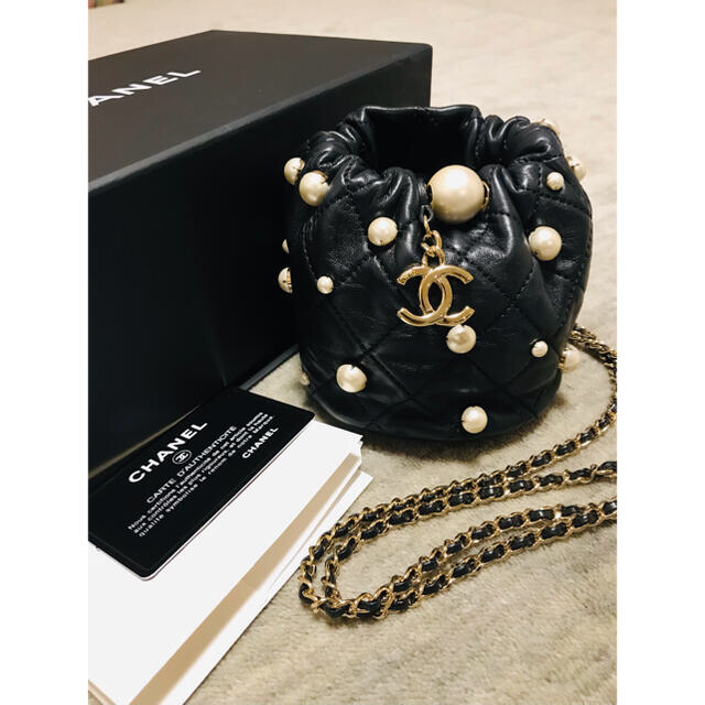 新品　CHANEL パール　ショルダーバッグ　今期新作　希少　定価５０万