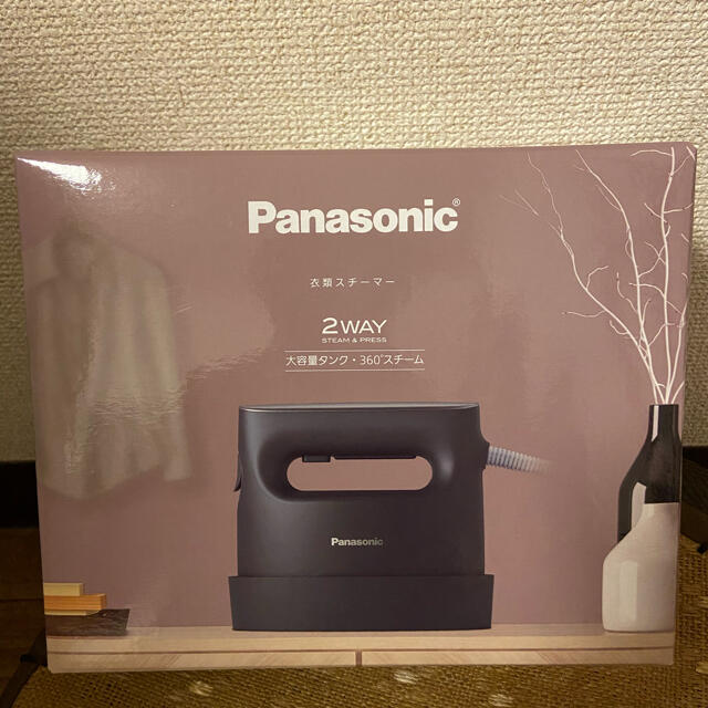 Panasonic(パナソニック)の【新品】Panasonic 衣類スチーマー NI-CFS770-H ダークグレー スマホ/家電/カメラの生活家電(アイロン)の商品写真