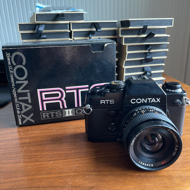 CONTAX RTS ii & Zeiss Distagon 35mm
