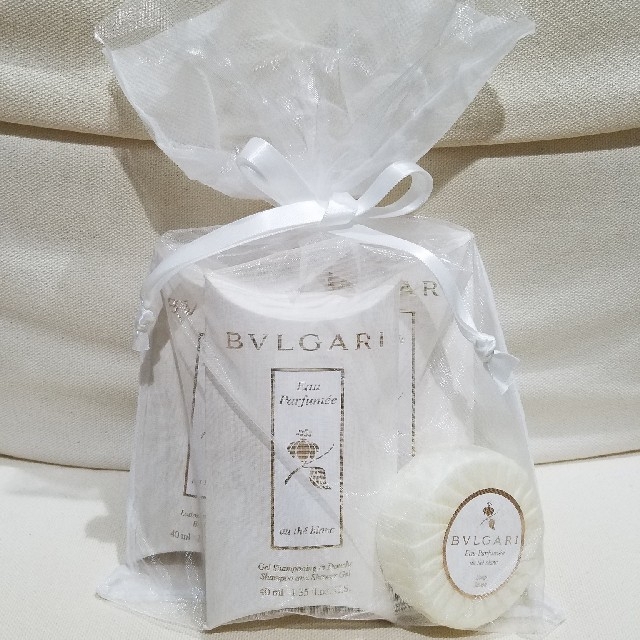 BVLGARI(ブルガリ)のBVLGARI オ・パフメ オーテブラン ボディ/フレグランス セット コスメ/美容のボディケア(ボディソープ/石鹸)の商品写真