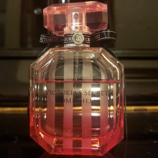 ヴィクトリアズシークレット(Victoria's Secret)のVictoria's secret bombshell ボンブ　ボムシェル　香水(香水(女性用))