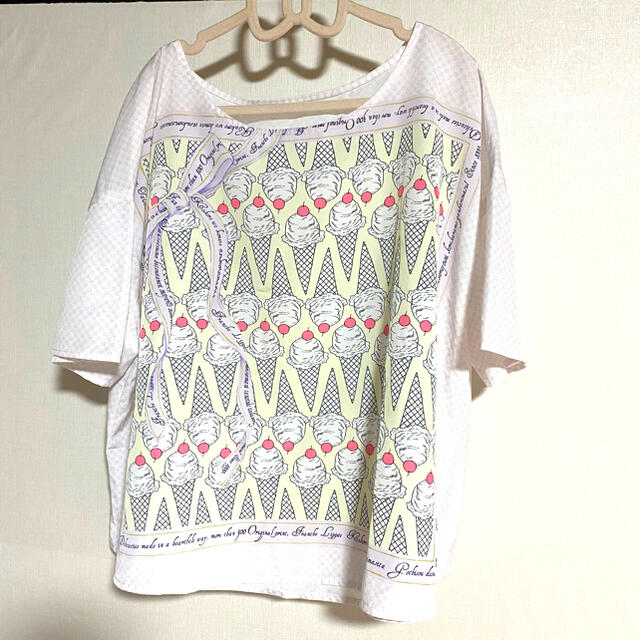 franche lippee(フランシュリッペ)のフランシュリッペ　アイスクリーム　スカーフTシャツ レディースのトップス(Tシャツ(半袖/袖なし))の商品写真