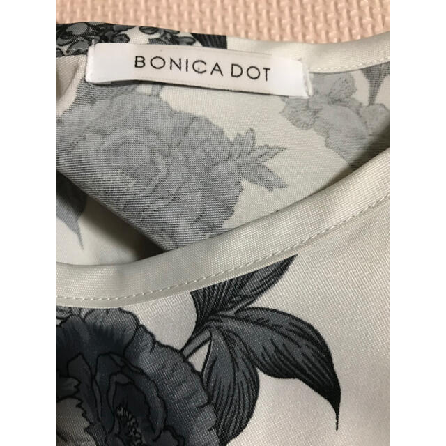 bonica dot(ボニカドット)のBONICA DOT 花柄ワンピース レディースのワンピース(ミニワンピース)の商品写真