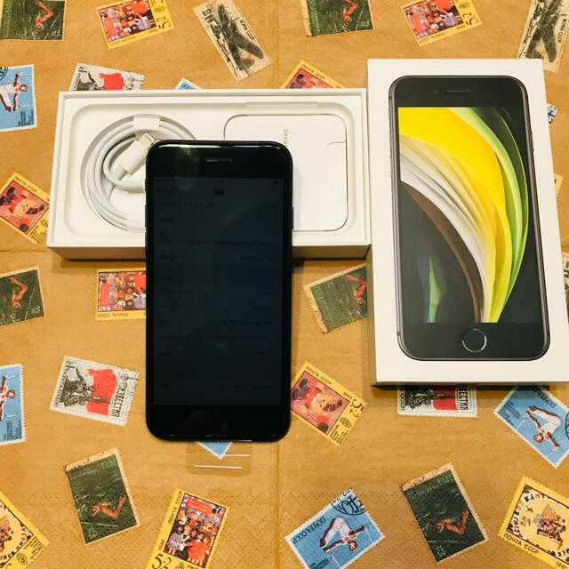 【新品未使用】iPhone SE 第2世代 64GB ブラック | フリマアプリ ラクマ