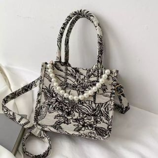 SALE★ 2wayショルダーバッグ　ハンドバッグ　ZARA、GU好きにも★(ショルダーバッグ)