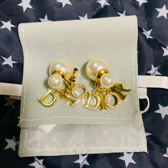 クリスチャン ディオールChristian Dior ピアス　ゴールドピアス