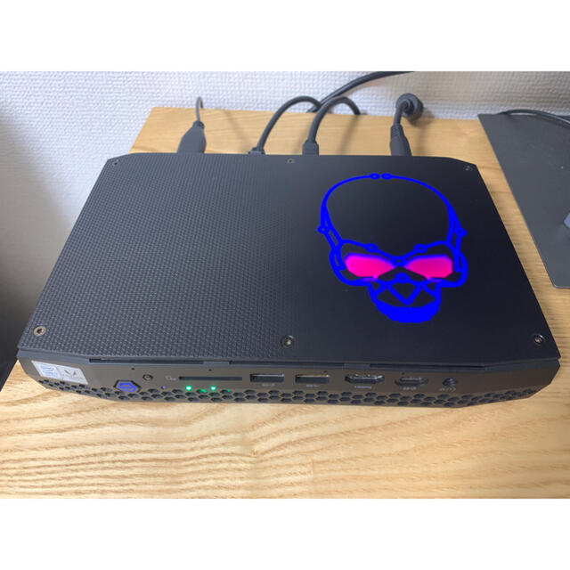 Nuc8i7hvk i7 8809G 美品