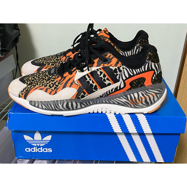 atmos × adidas ZX ALKYNE CRAZY ANIMAL靴/シューズ