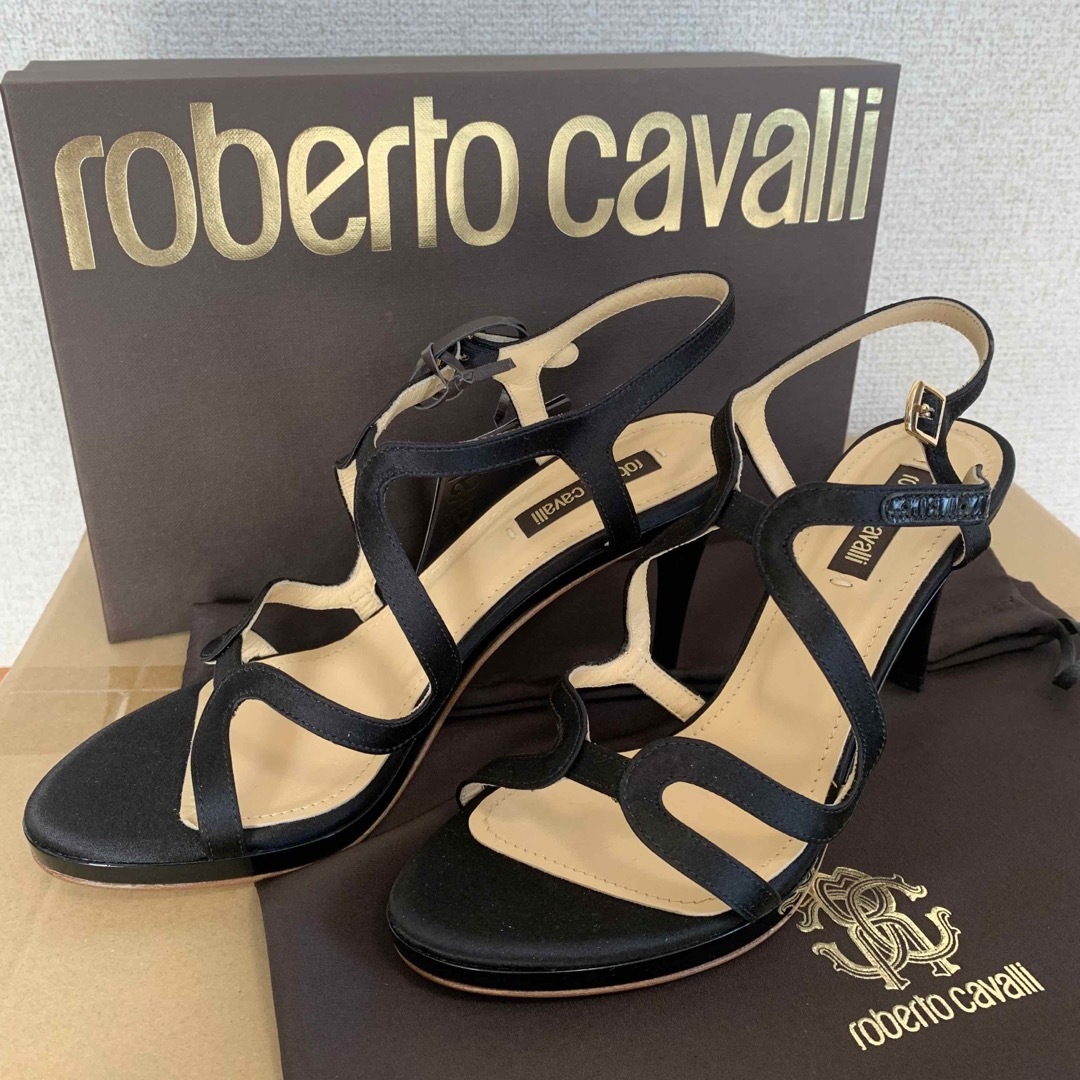 Roberto Cavalli(ロベルトカヴァリ)の新品未使用☆ロベルト カヴァリ　サンダル レディースの靴/シューズ(サンダル)の商品写真