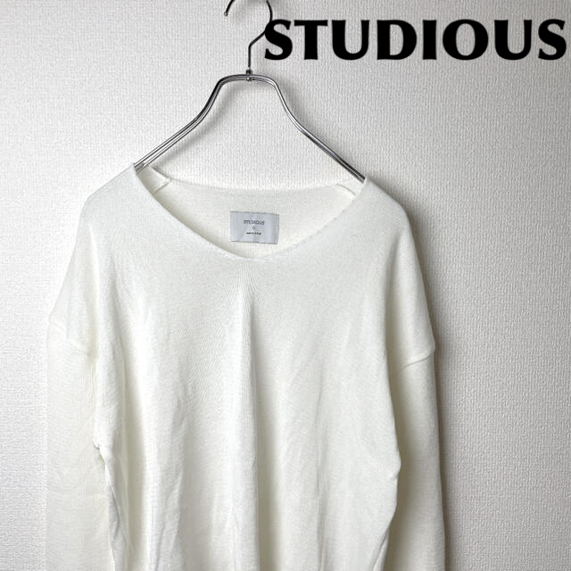 STUDIOUS(ステュディオス)のSTUDIOUS／Vネックニット レディースのトップス(ニット/セーター)の商品写真