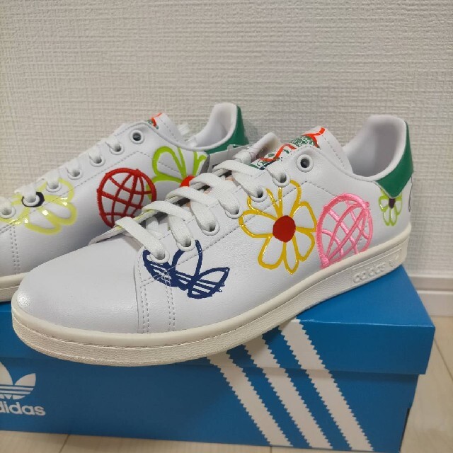 adidas(アディダス)の新品 未使用 adidas スタンスミス  26  #OHNISHI メンズの靴/シューズ(スニーカー)の商品写真