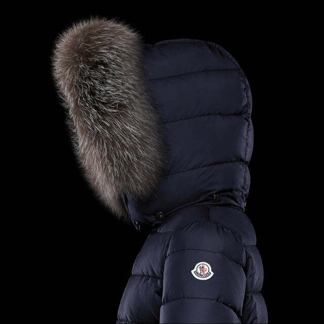 MONCLER(モンクレール)の新品タグ付MONCLER モンクレールABELLE 12A 150 大人でもOK レディースのジャケット/アウター(ダウンコート)の商品写真