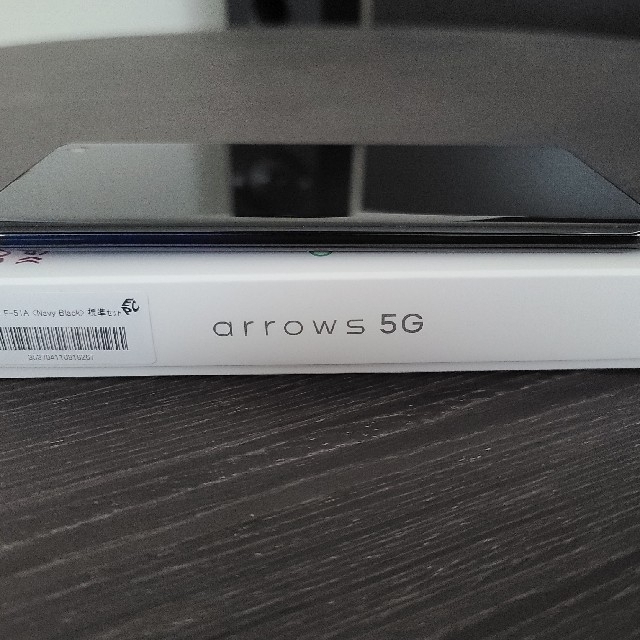 富士通(フジツウ)のdocomo arrows 5G F-51A スマホ/家電/カメラのスマホアクセサリー(Androidケース)の商品写真