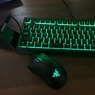 razer キーボード　マウス　イヤフォン　セット　おまけ(ヘッドフォン/イヤフォン)