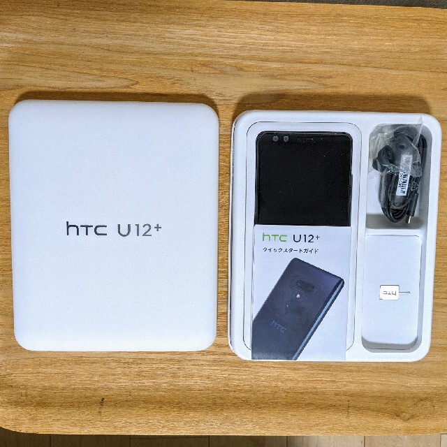 HTC(ハリウッドトレーディングカンパニー)のHTC U12+ 国内版SIMフリー  スマホ/家電/カメラのスマートフォン/携帯電話(スマートフォン本体)の商品写真