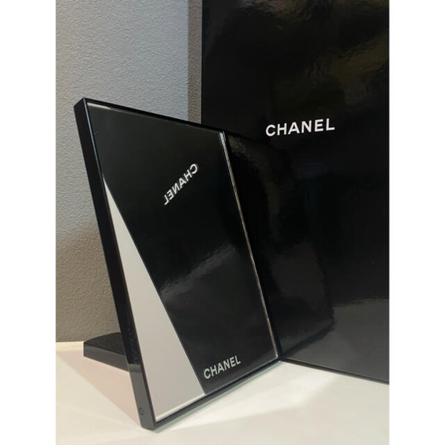 新品 CHANEL シャネル 鏡  ミラー ケース 付き