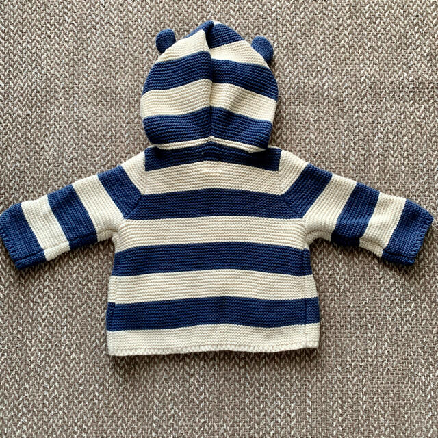 babyGAP(ベビーギャップ)のbabyGAP くま耳 カーディガン パーカー  50cm キッズ/ベビー/マタニティのベビー服(~85cm)(カーディガン/ボレロ)の商品写真