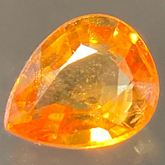 タイ産天然オレンジサファイアオーバルカットルース2.20ct