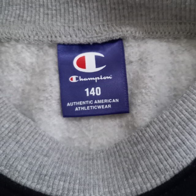 Champion(チャンピオン)のトレーナー　140 キッズ/ベビー/マタニティのキッズ服男の子用(90cm~)(Tシャツ/カットソー)の商品写真