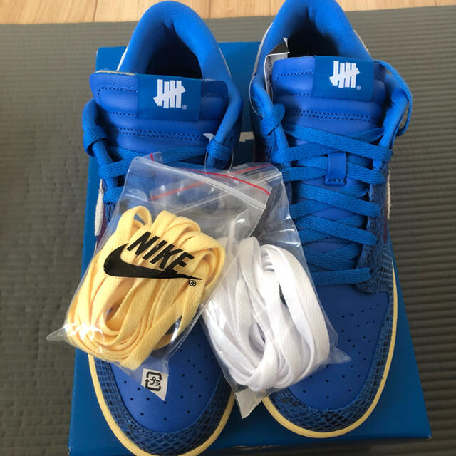 UNDEFEATED(アンディフィーテッド)のUNDEFEATED × NIKE DUNK LOW SP "ROYAL" メンズの靴/シューズ(スニーカー)の商品写真