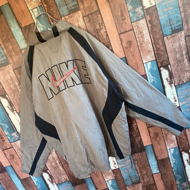 NIKE(ナイキ)の【90s】ナイロンジャケット 70sデカロゴ　銀タグ　ビンテージロゴ メンズのジャケット/アウター(ナイロンジャケット)の商品写真