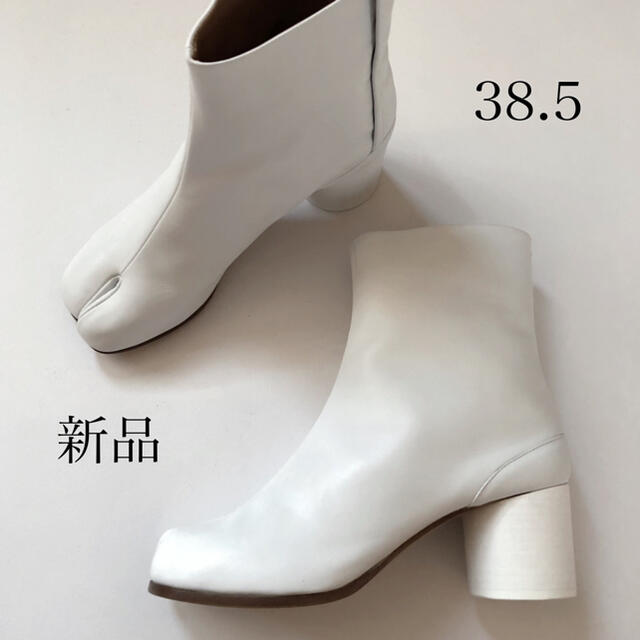 Maison Martin Margiela(マルタンマルジェラ)の新品/38.5 メゾン マルジェラ TABI タビ 足袋 ブーツ ホワイト レディースの靴/シューズ(ブーツ)の商品写真