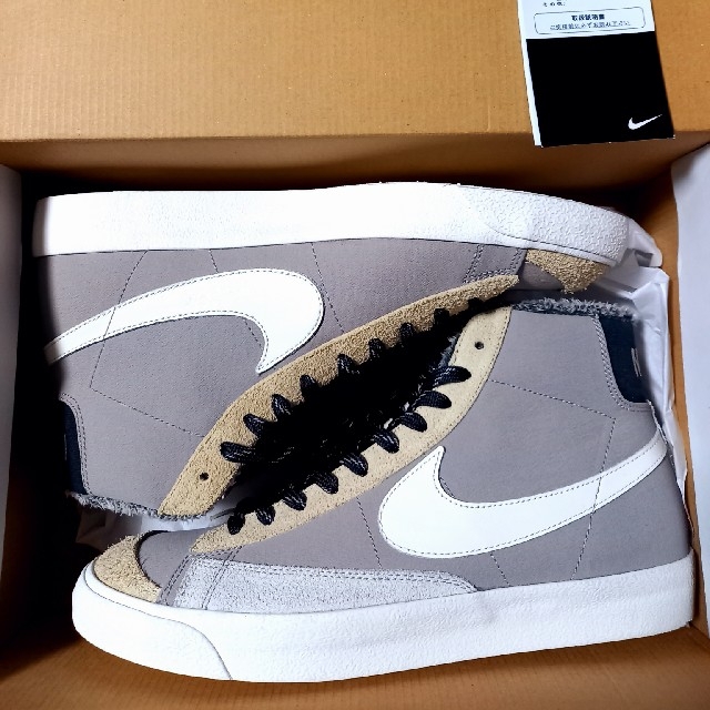 NIKE(ナイキ)の28.0 NIKE BLAZER MID '77 VNTG SE COLLEGE メンズの靴/シューズ(スニーカー)の商品写真