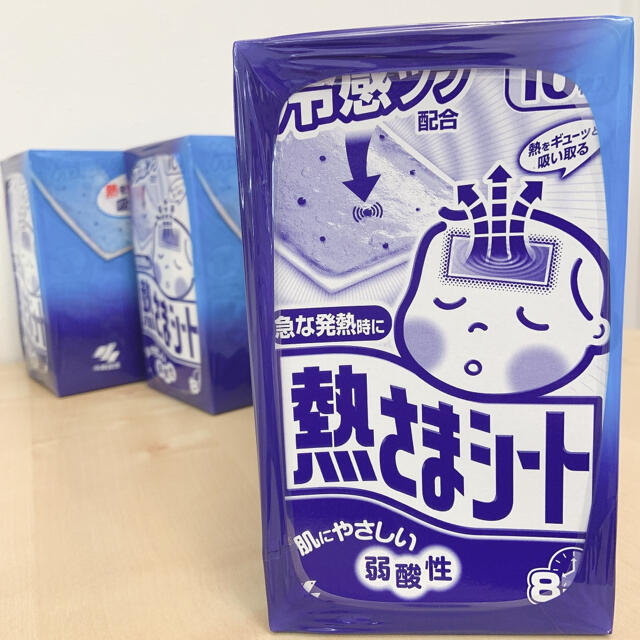 小林製薬(コバヤシセイヤク)の【新品 匿名配送】熱さまシート子供用 16枚×4箱 3個セット インテリア/住まい/日用品の日用品/生活雑貨/旅行(日用品/生活雑貨)の商品写真