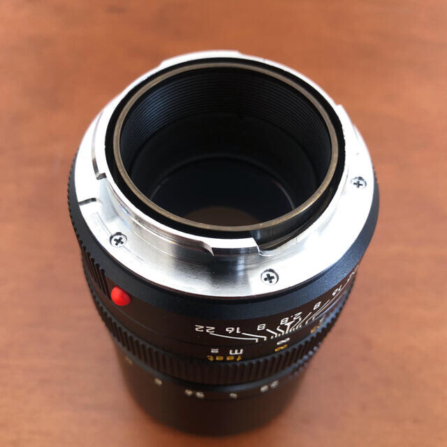 LEICA(ライカ)の【美品】Leica エルマリート-M 90mm F2.8 ブラック スマホ/家電/カメラのカメラ(レンズ(単焦点))の商品写真