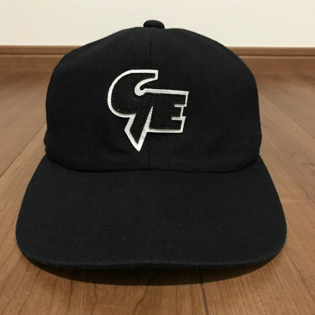 GOODENOUGH(グッドイナフ)のGOODENOUGH グッドイナフ GE cap ブラック  メンズの帽子(キャップ)の商品写真