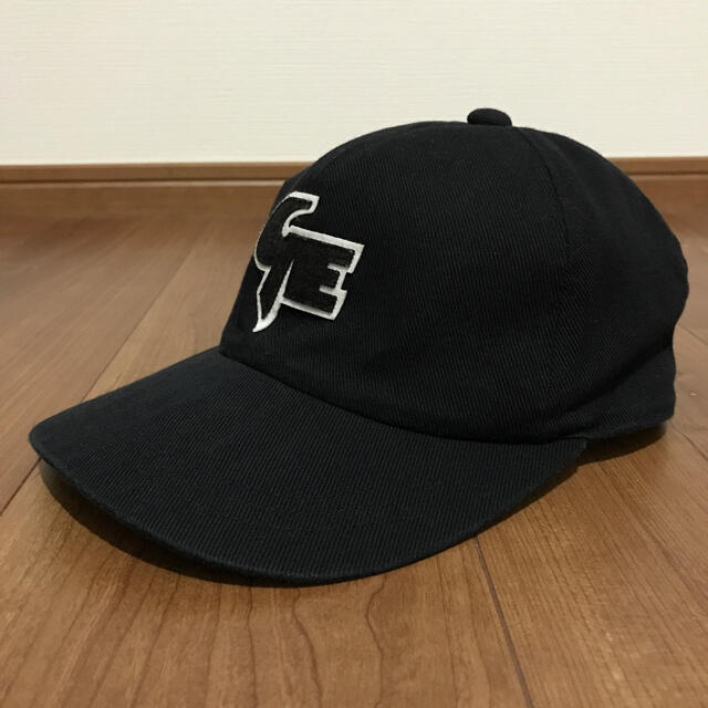 GOODENOUGH(グッドイナフ)のGOODENOUGH グッドイナフ GE cap ブラック  メンズの帽子(キャップ)の商品写真