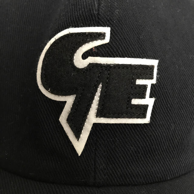 GOODENOUGH(グッドイナフ)のGOODENOUGH グッドイナフ GE cap ブラック  メンズの帽子(キャップ)の商品写真