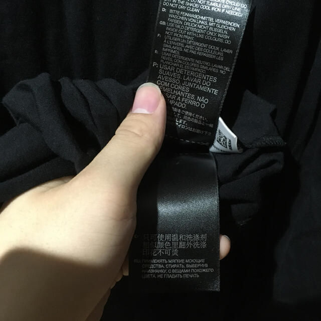 Y-3(ワイスリー)のY-3(Y3)ロンt ロゴ　ブラック　美品 メンズのトップス(Tシャツ/カットソー(七分/長袖))の商品写真