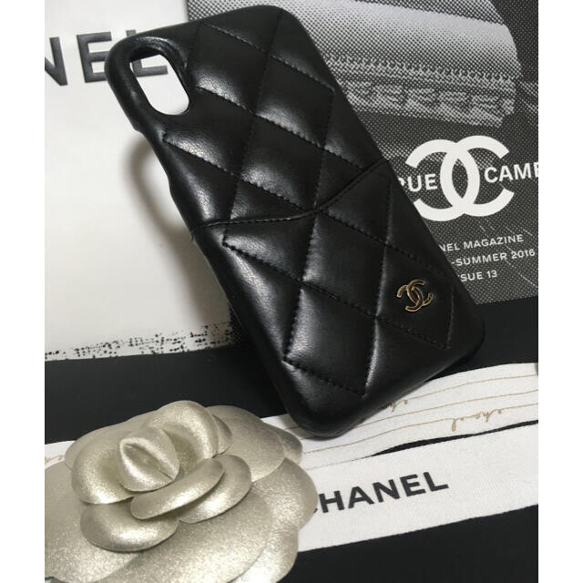 CHANEL(シャネル)の美品★ シャネル ラムスキン マトラッセ iPhoneケース ブラック 正規品 スマホ/家電/カメラのスマホアクセサリー(iPhoneケース)の商品写真