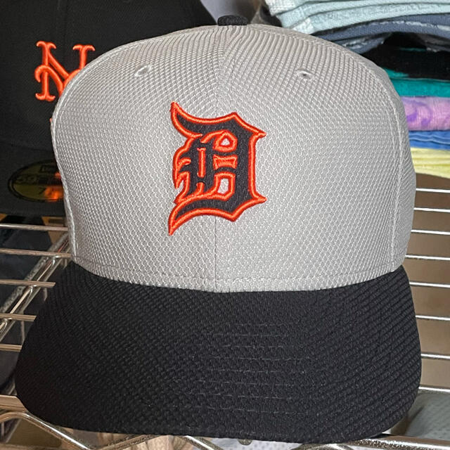 NEW ERA(ニューエラー)のnew era DETROIT TIGERS  デトロイトタイガース　7,1/4 メンズの帽子(キャップ)の商品写真