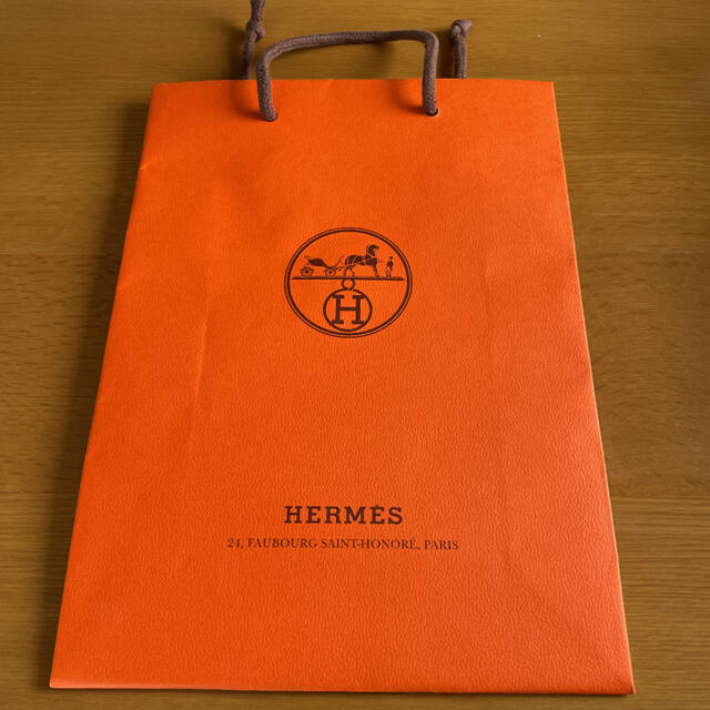 Hermes(エルメス)の【未使用】HERMES エルメス 紙袋(中サイズ) レディースのバッグ(ショップ袋)の商品写真