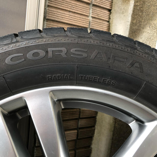 エルグランド純正ホイール付　スタッドレスタイヤ225/55R/18 自動車/バイクの自動車(タイヤ・ホイールセット)の商品写真