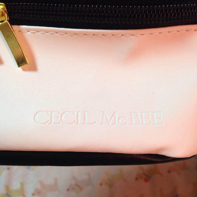 CECIL McBEE(セシルマクビー)のCECILMcBEE/バイカラーバニティ レディースのファッション小物(ポーチ)の商品写真