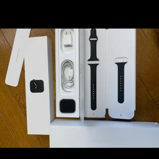 Apple Watch Series 5 - 5