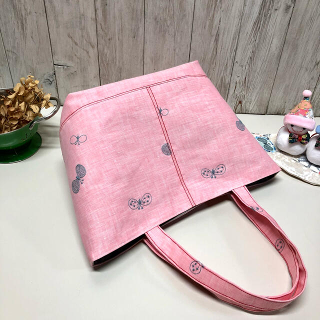 ハンドメイド*ミナペルホネン*choucho*トートバッグ*ピンク ハンドメイド*ミナペルホネン*choucho*トートバッグ*ピンク