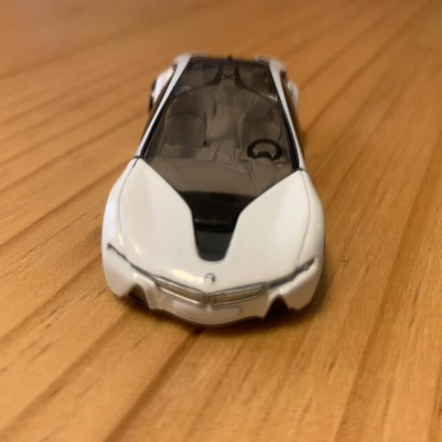 BMW(ビーエムダブリュー)のレア　BMW i8ミニカー エンタメ/ホビーのおもちゃ/ぬいぐるみ(ミニカー)の商品写真