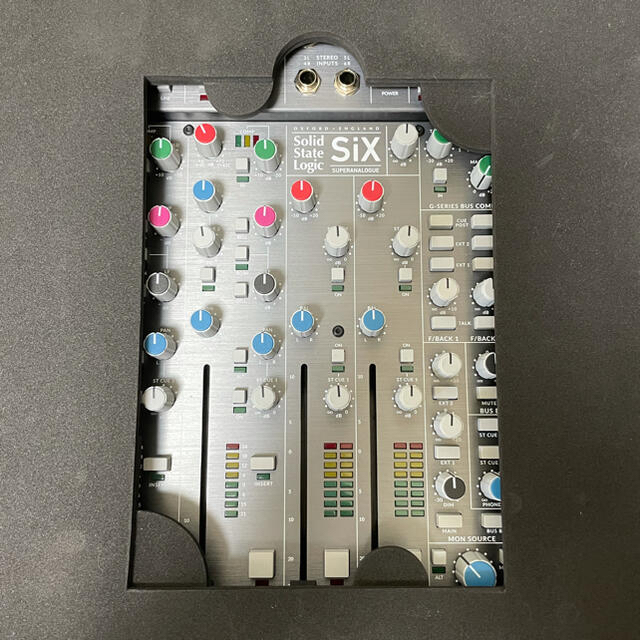 SSL(Solid State Logic) SiX 新古品 楽器のレコーディング/PA機器(ミキサー)の商品写真