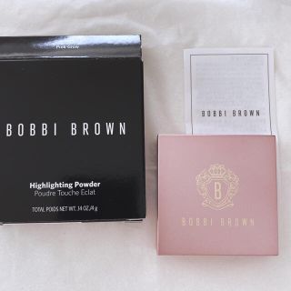 ボビイブラウン(BOBBI BROWN)のBOBBI BROWN ミニハイライティングパウダー ミニサイズ ピンクグロウ(フェイスカラー)