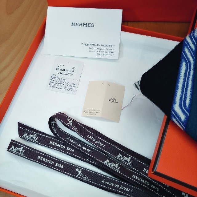 Hermes(エルメス)のHERMESカシミヤシルク　大判ストール135×135 レディースのファッション小物(ストール/パシュミナ)の商品写真