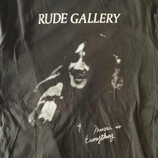 RUDE GALLERY(ルードギャラリー)のRUDE GALLERY ルードギャラリー　Tシャツ 2 S ブラック　黒　人物 メンズのトップス(Tシャツ/カットソー(半袖/袖なし))の商品写真