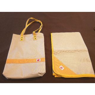 ヘインズ(Hanes)のHanesヘインズのレジャーシートとバッグセット(その他)