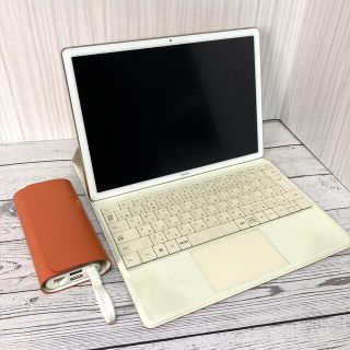 ファーウェイ(HUAWEI)の HUAWEI MateBook ゴールド　純正キーボード・ドック付き(タブレット)