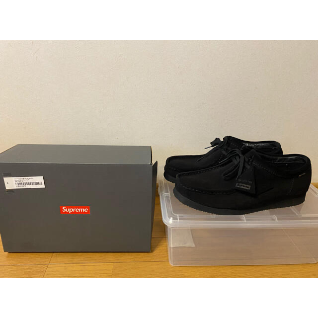 国内外の人気集結！ clarks 美品 supreme - Clarks GORE-TEX ワラビー