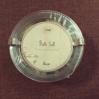 サボン(SABON)の☆使用期限切れ☆SABON Bath Salt Rose　サボン　バスソルト(入浴剤/バスソルト)